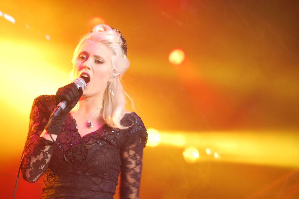 Vad gör Amanda Jenssen idag?